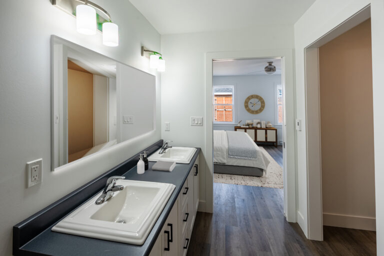 Ensuite Bathroom | Perfect Pear | Brison Developments